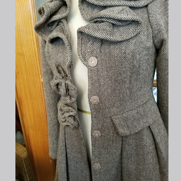 Ryu Brown and Cream  Embellished Coat - Picture 6 of 7